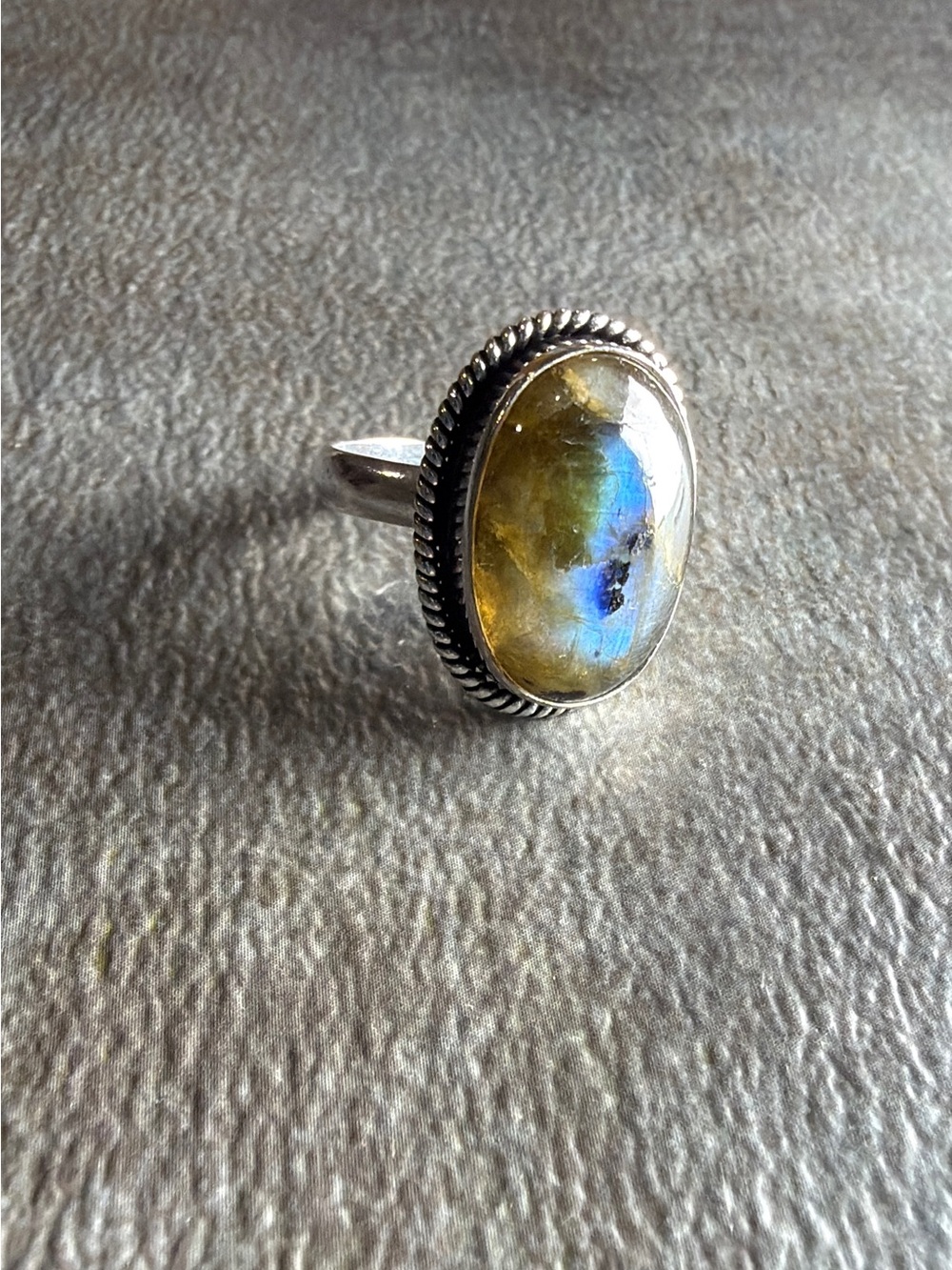 Vintage Boho Style Jewelry Labradorite Statement Ring Size 9 Silver 925 Overlay - Picture 3 of 4